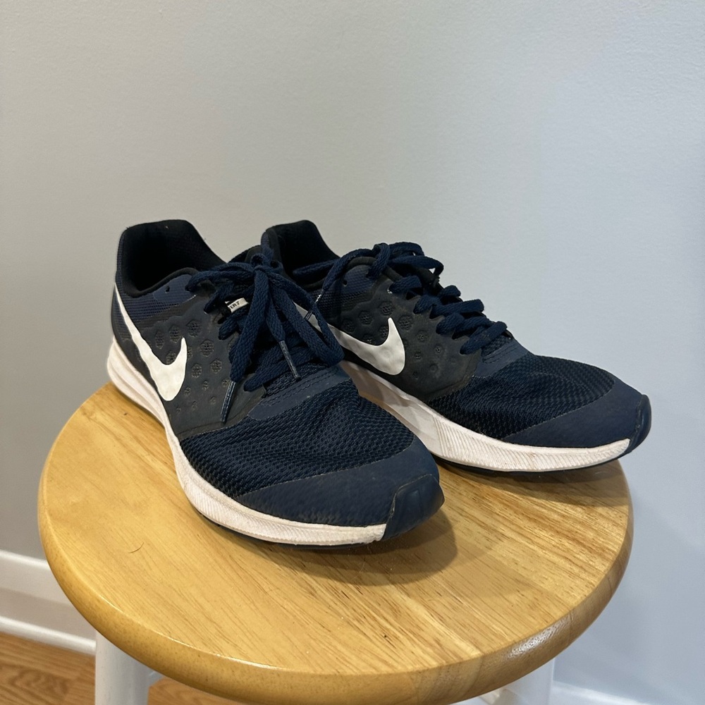Youth/Womens Nike